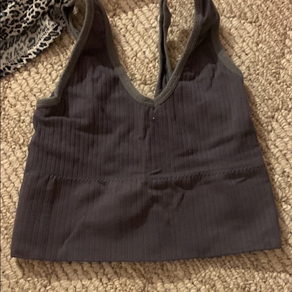 Crop Top and Pair of Leggings bundle - Picture 7 of 9